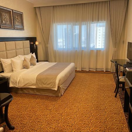 Royal Grand Suite Hotel Sardzsa Kültér fotó