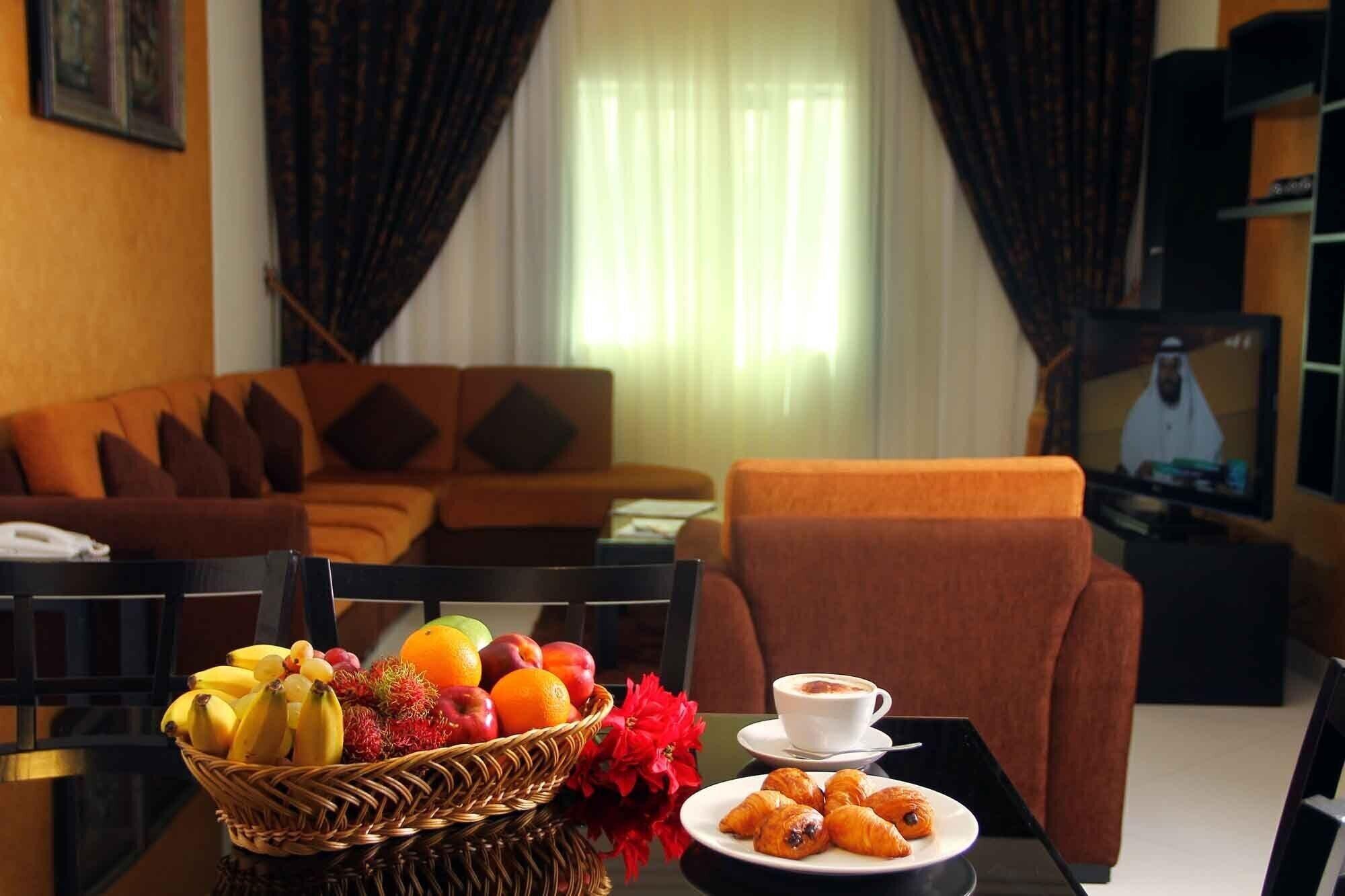 Royal Grand Suite Hotel Sardzsa Kültér fotó