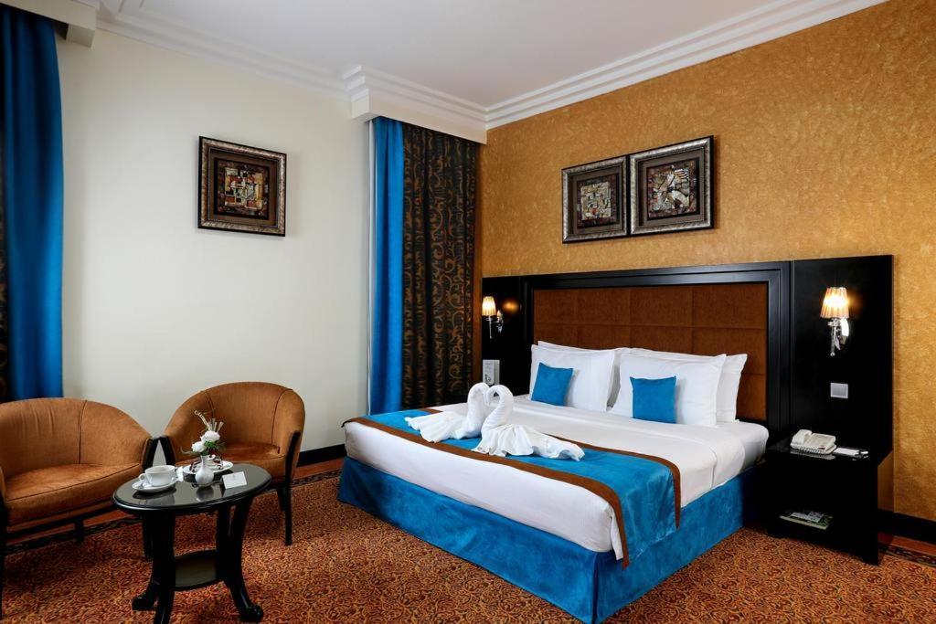 Royal Grand Suite Hotel Sardzsa Kültér fotó