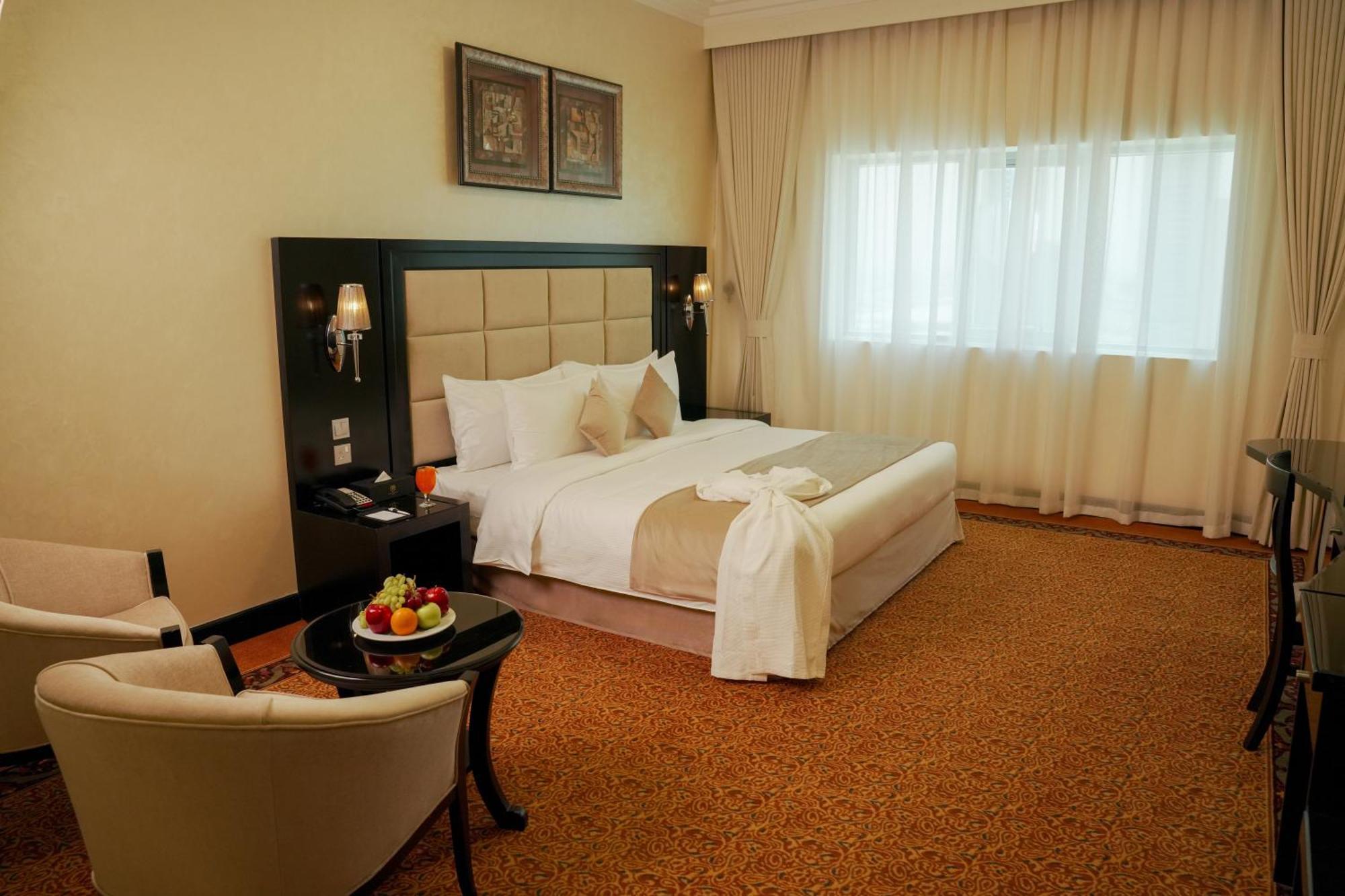 Royal Grand Suite Hotel Sardzsa Kültér fotó