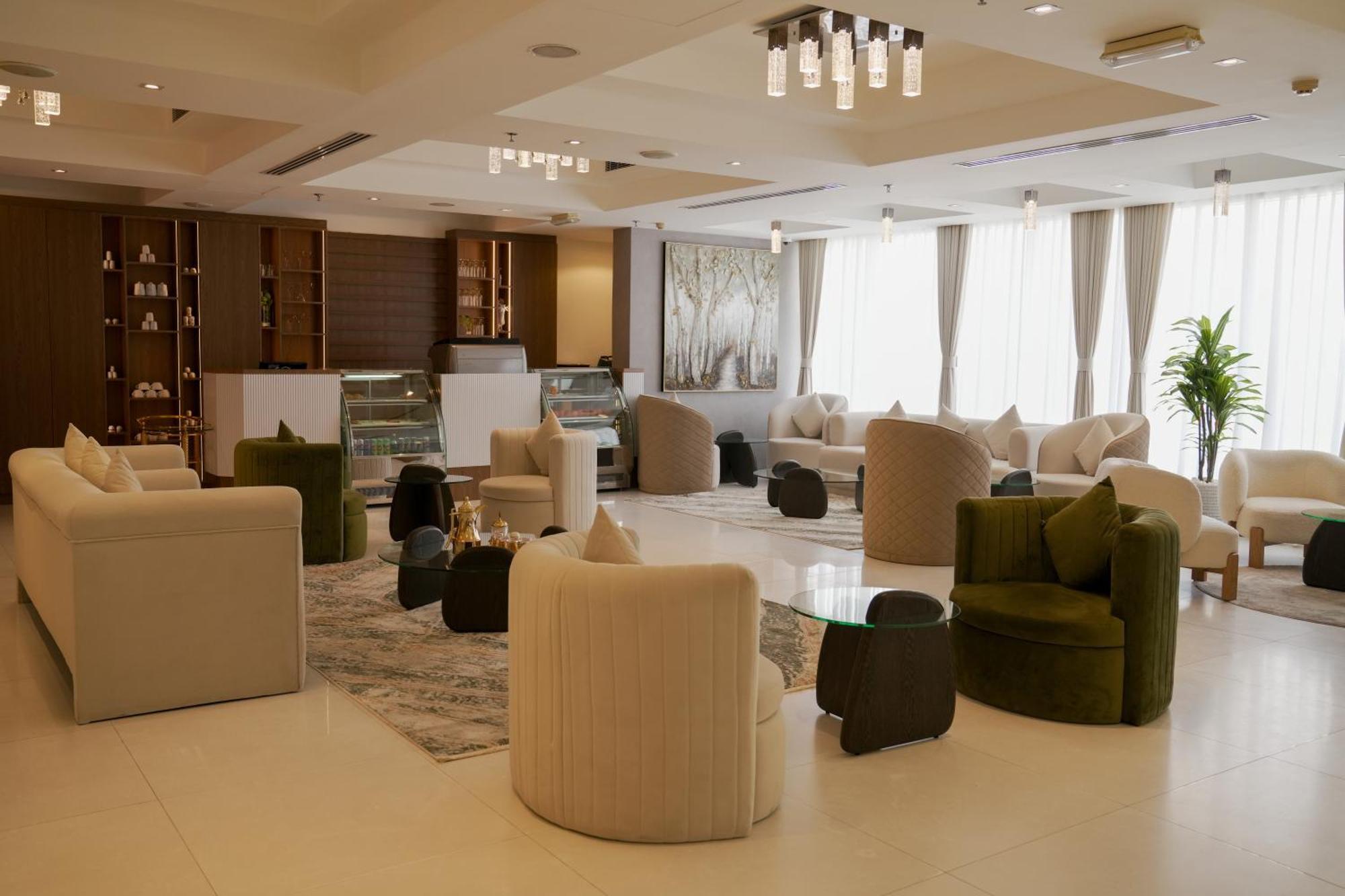 Royal Grand Suite Hotel Sardzsa Kültér fotó