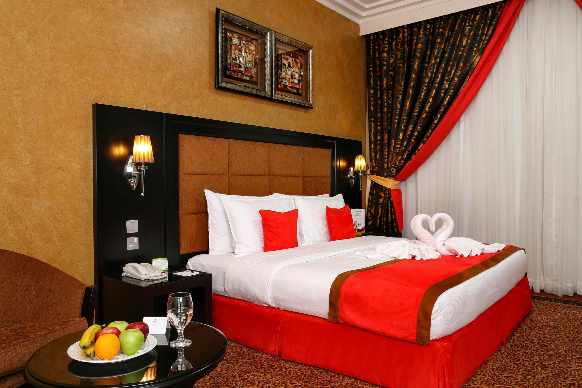 Royal Grand Suite Hotel Sardzsa Kültér fotó